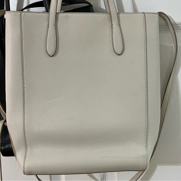 Banana Republic Cross Body with Zip Closure & Handles - Picture 6 of 14